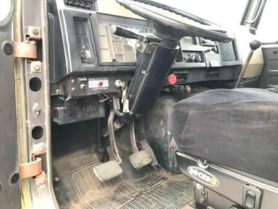 International 4900 Dashboard Assembly