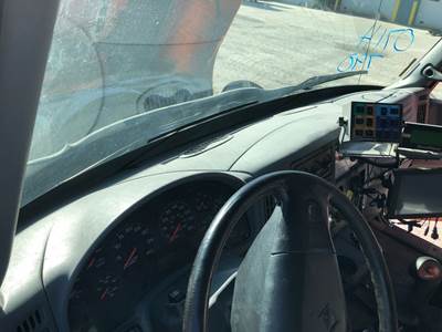 International 7300 Dashboard Assembly