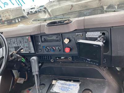 International 8100 Dashboard Assembly