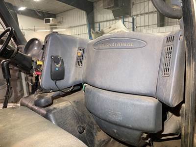 International 8600 Dashboard Assembly
