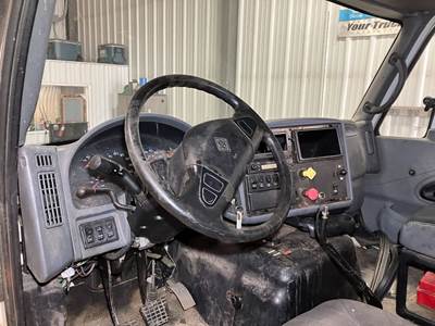International 8600 Dashboard Assembly
