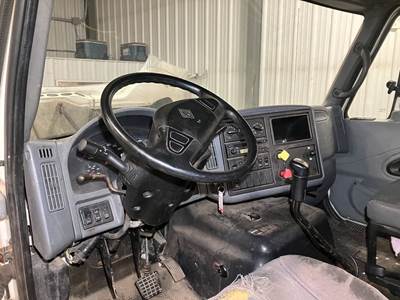 International 8600 Dashboard Assembly