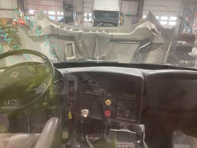 International 8600 Dashboard Assembly