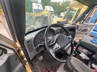 International 8600 Dashboard Assembly