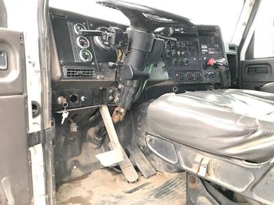 International 9100 Dashboard Assembly