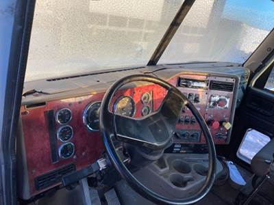International 9100 Dashboard Assembly
