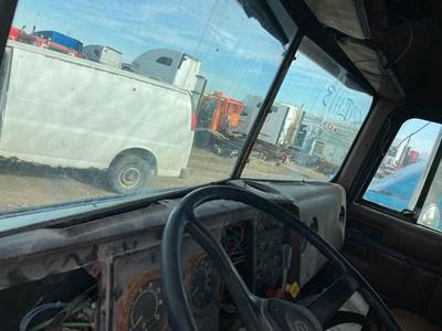 International 9300 Dashboard Assembly