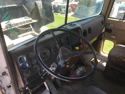 International 9300 Dashboard Assembly