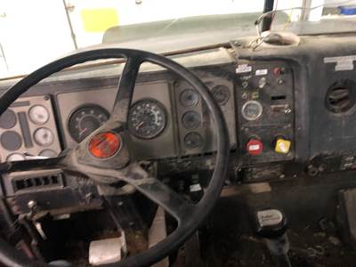 International 9400 Dashboard Assembly