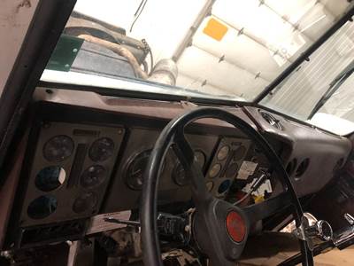 International 9400 Dashboard Assembly