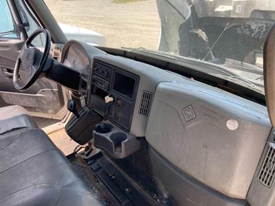 International DuraStar 4300 Dashboard Assembly for a International Durastar (4300)