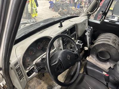 International DuraStar 4300 Dashboard Assembly for a International Durastar (4300)