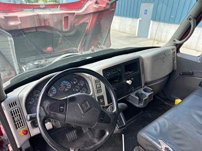 International DuraStar 4300 Dashboard Assembly for a International Durastar (4300)