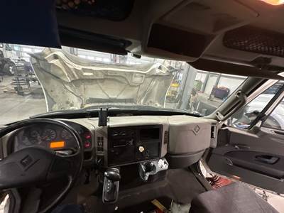 International DuraStar 4300 Dashboard Assembly for a International Durastar (4300)
