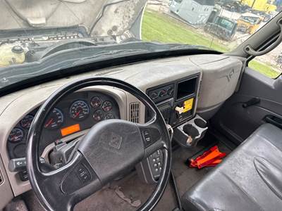 International DuraStar 4300 Dashboard Assembly for a International Durastar (4300)