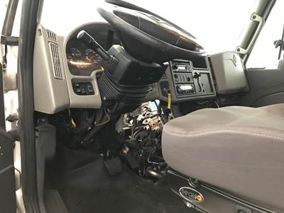 International DuraStar 4400 Dashboard Assembly for a International Durastar (4400)