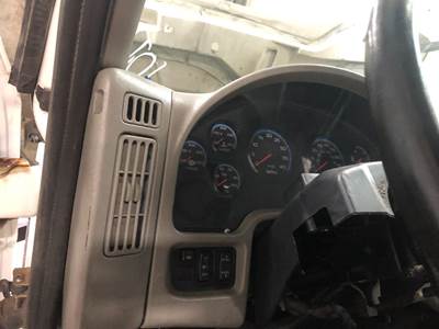 International DuraStar 4400 Dashboard Assembly for a International Durastar (4400)