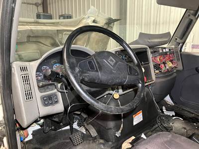 International DuraStar 4400 Dashboard Assembly for a International Durastar (4400)