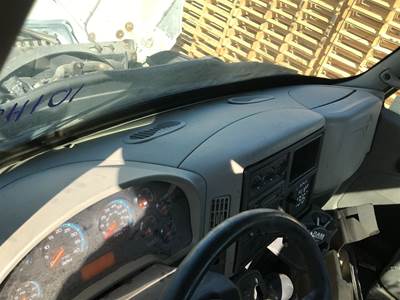 International DuraStar 4400 Dashboard Assembly for a International Durastar (4400)