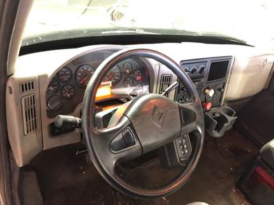 International DuraStar 4400 Dashboard Assembly for a International Durastar (4400)