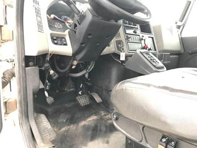 International DuraStar 4400 Dashboard Assembly for a International Durastar (4400)