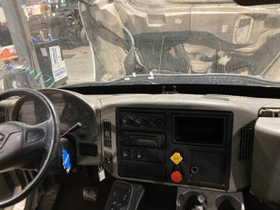 International DuraStar 4400 Dashboard Assembly for a International Durastar (4400)