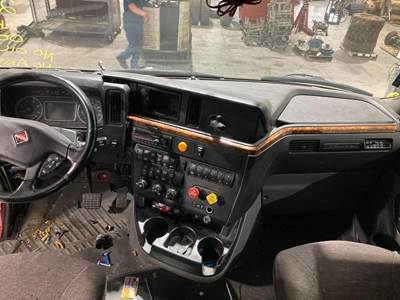 International LT Dashboard Assembly