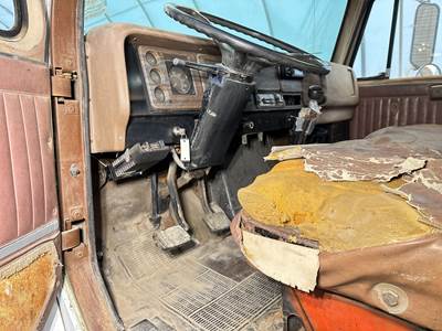 International S1600 Dashboard Assembly