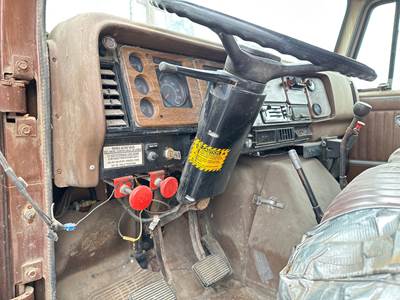 International S1800 Dashboard Assembly