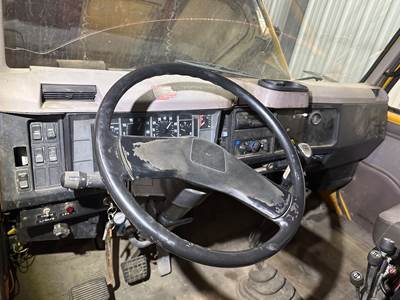 International S2500 Dashboard Assembly