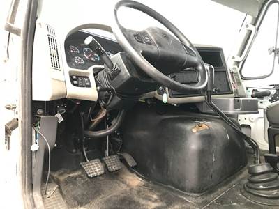 International TranStar 8600 Dashboard Assembly for a International Transtar (8600)