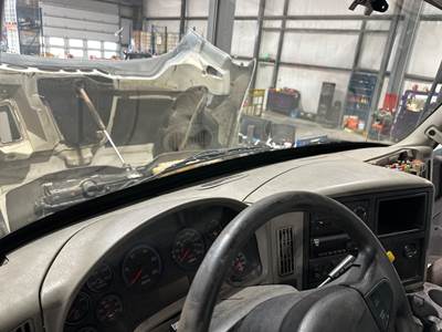 International TranStar 8600 Dashboard Assembly for a International Transtar (8600)