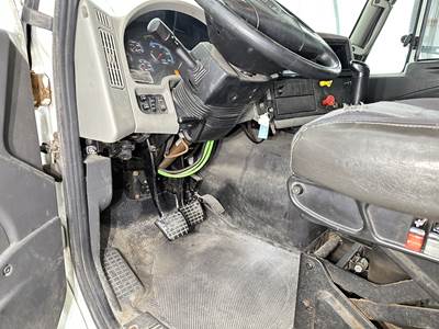 International TranStar 8600 Dashboard Assembly for a International Transtar (8600)