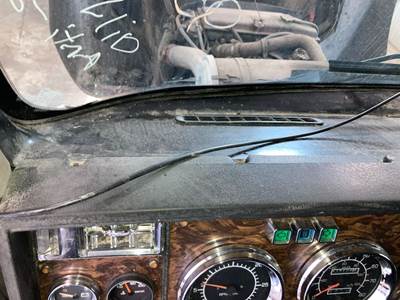 Kenworth T600 Dashboard Assembly
