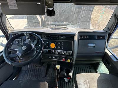 Kenworth T600 Dashboard Assembly