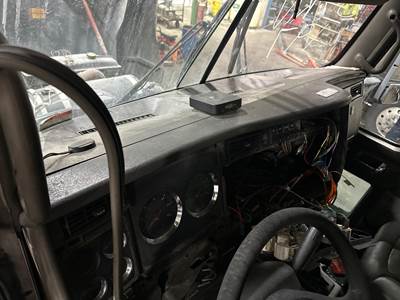 Kenworth T600 Dashboard Assembly