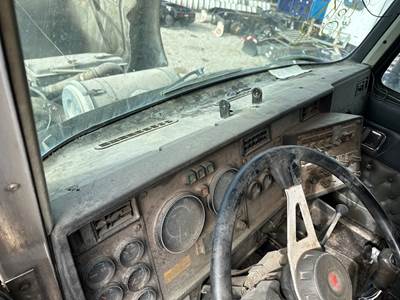 Kenworth T600 Dashboard Assembly