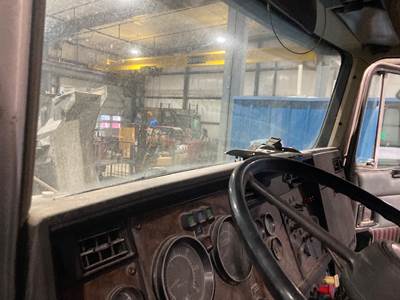 Kenworth T600 Dashboard Assembly