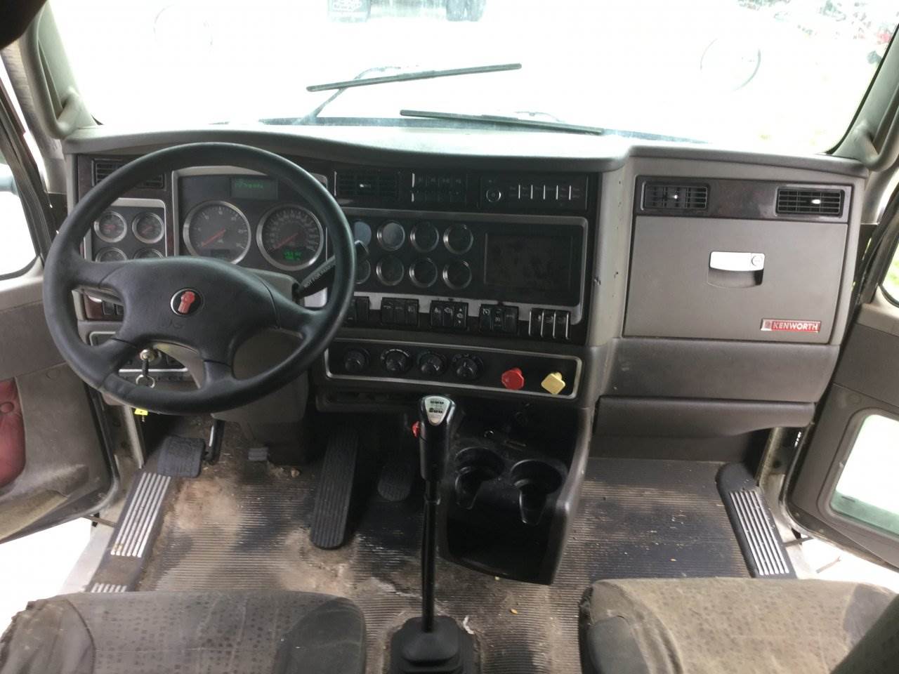 2013 Kenworth T660 Dashboard Assembly For Sale Kansas City, MO