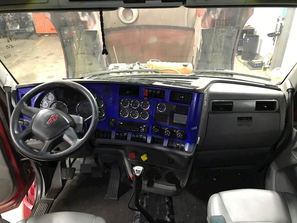 2015 Kenworth T680 Dashboard Assembly For Sale Sioux Falls, SD