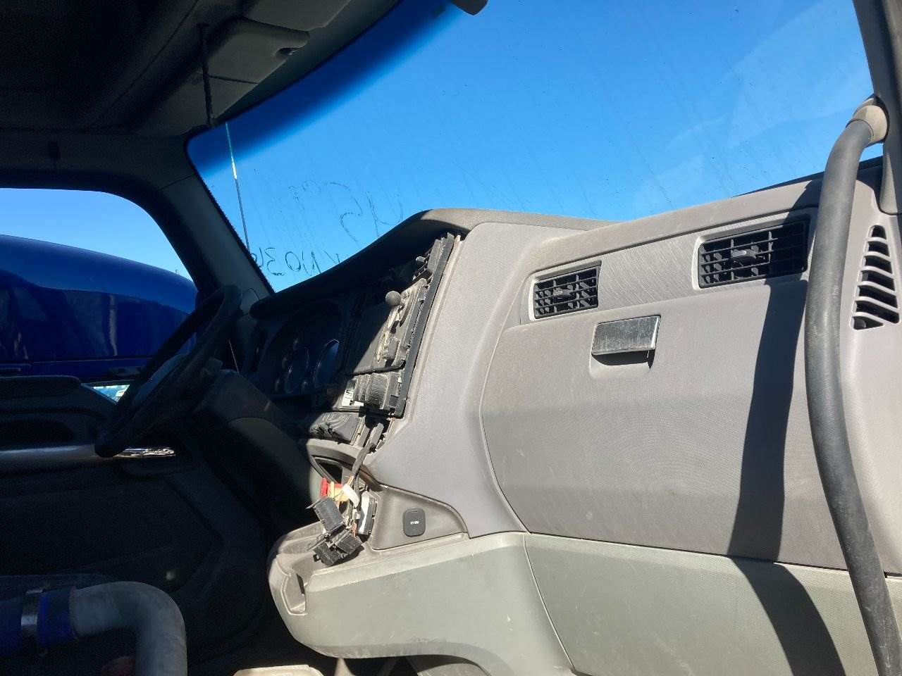 2014 Kenworth T680 Dashboard Assembly For Sale Kansas City, MO