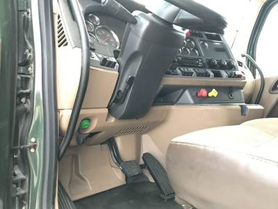 Kenworth T680 Dashboard Assembly