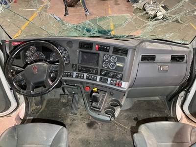 Kenworth T680 Dashboard Assembly