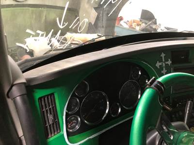 Kenworth T680 Dashboard Assembly