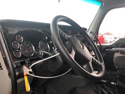 Kenworth T680 Dashboard Assembly