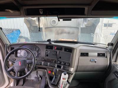 Kenworth T680 Dashboard Assembly
