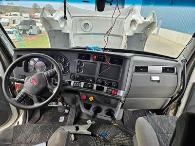 Kenworth T680 Dashboard Assembly