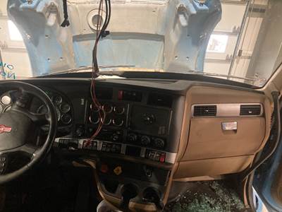 Kenworth T680 Dashboard Assembly
