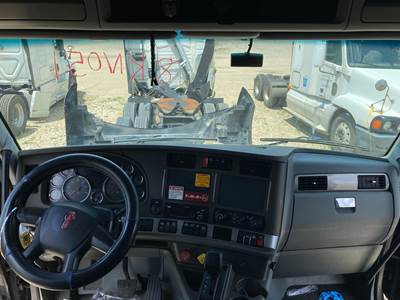 Kenworth T680 Dashboard Assembly