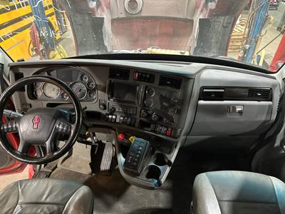 Kenworth T680 Dashboard Assembly